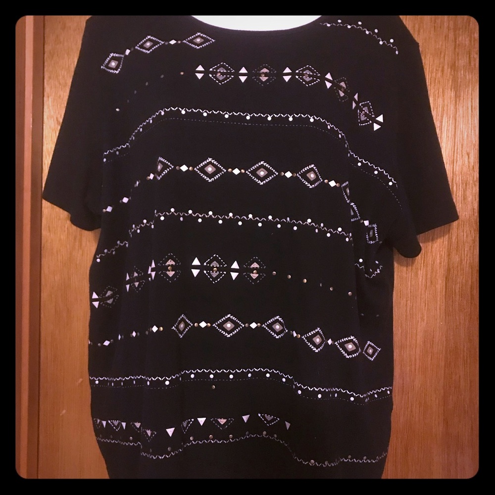 Black With geometric pattern Alfred Dunner top